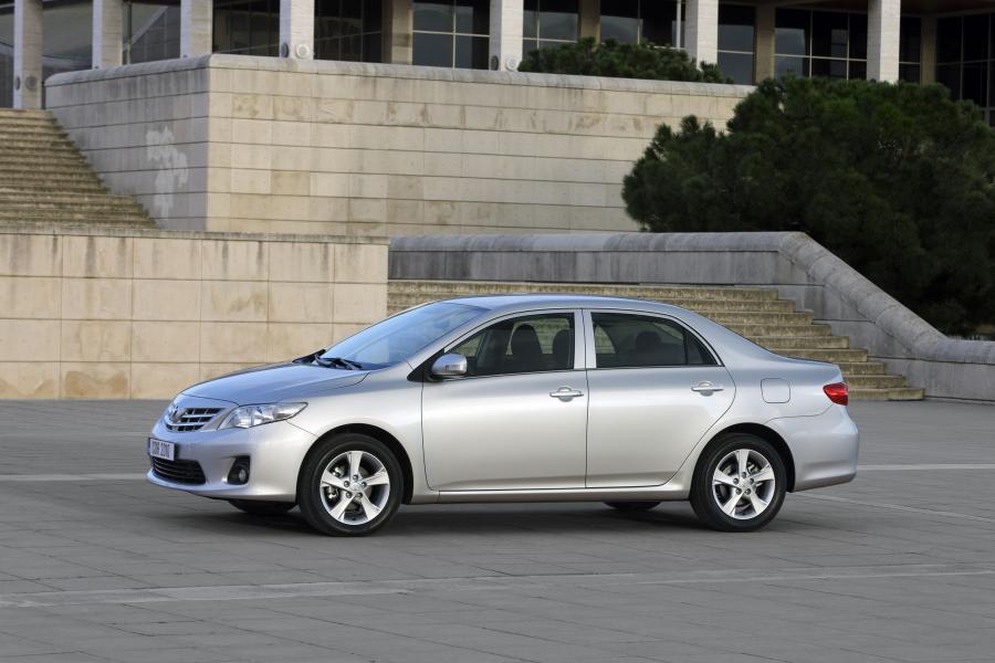  Toyota Corolla 2011 года  (фото 22 из 76)
